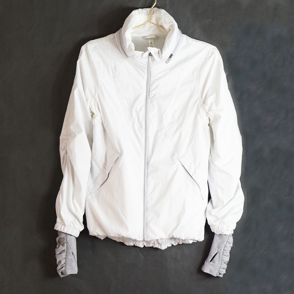 RARE Lululemon Run Hustle Ruffle Striped Jacket 6